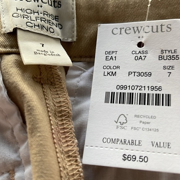 Very cute girls size 7 pants with red hearts. NWT - Picture 4 of 5